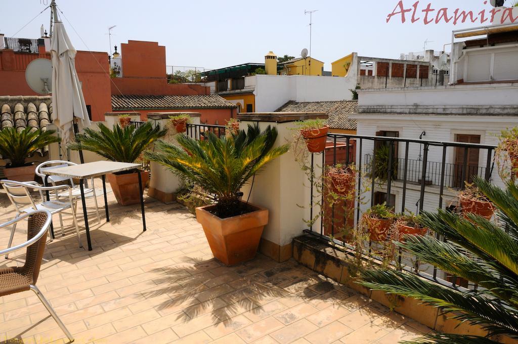 Apartamentos Altamira Sevilha Quarto foto