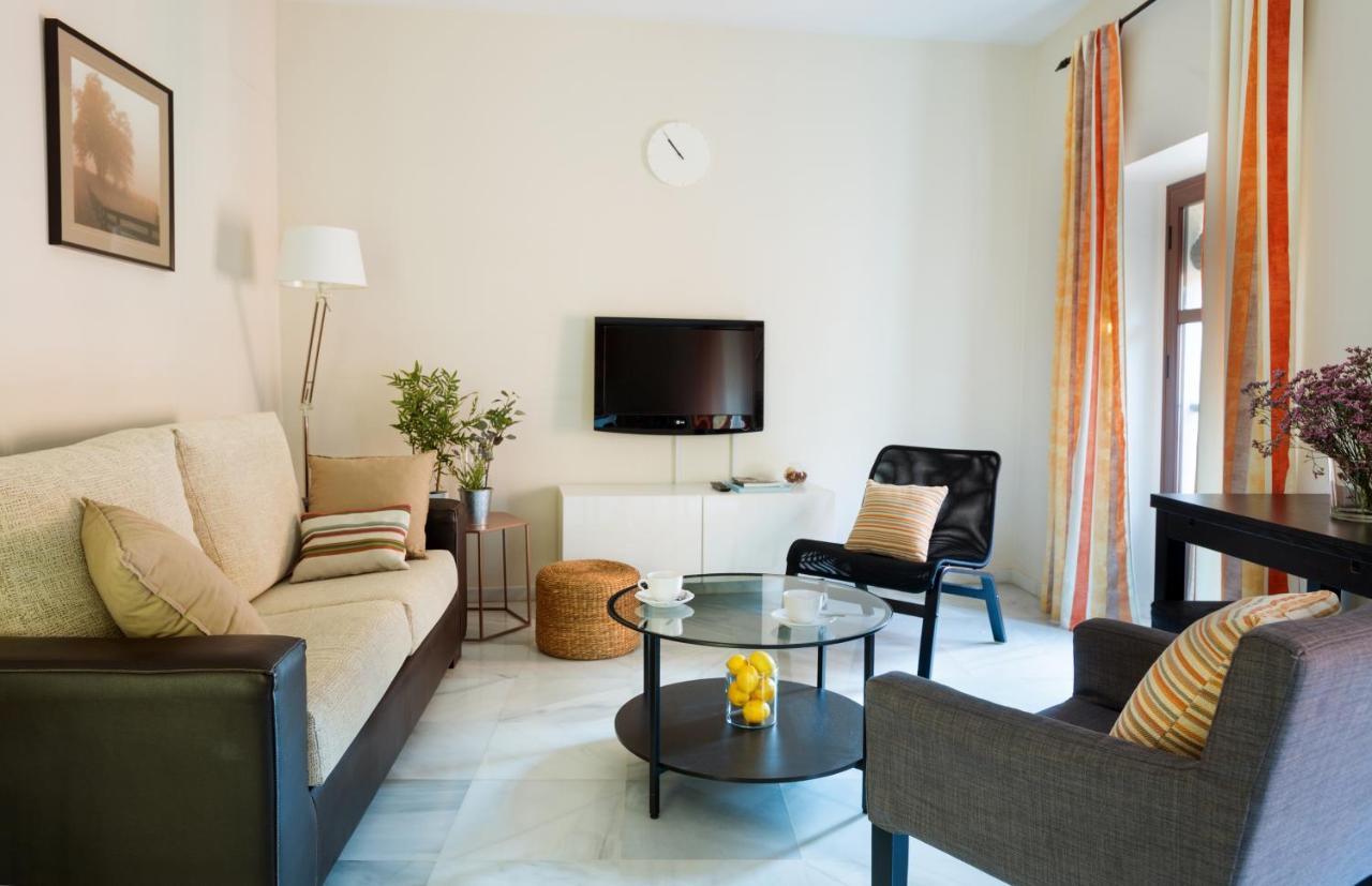 Apartamentos Altamira Sevilha Exterior foto