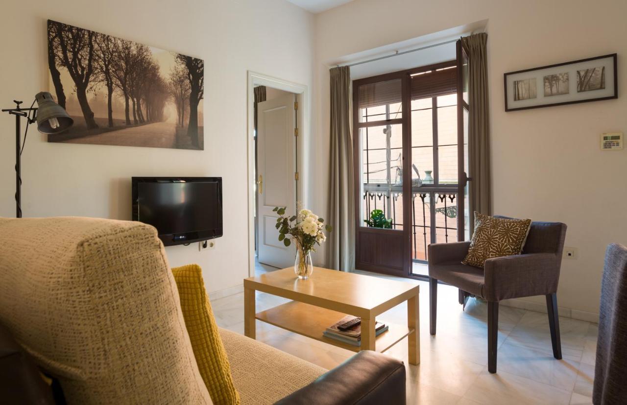 Apartamentos Altamira Sevilha Exterior foto