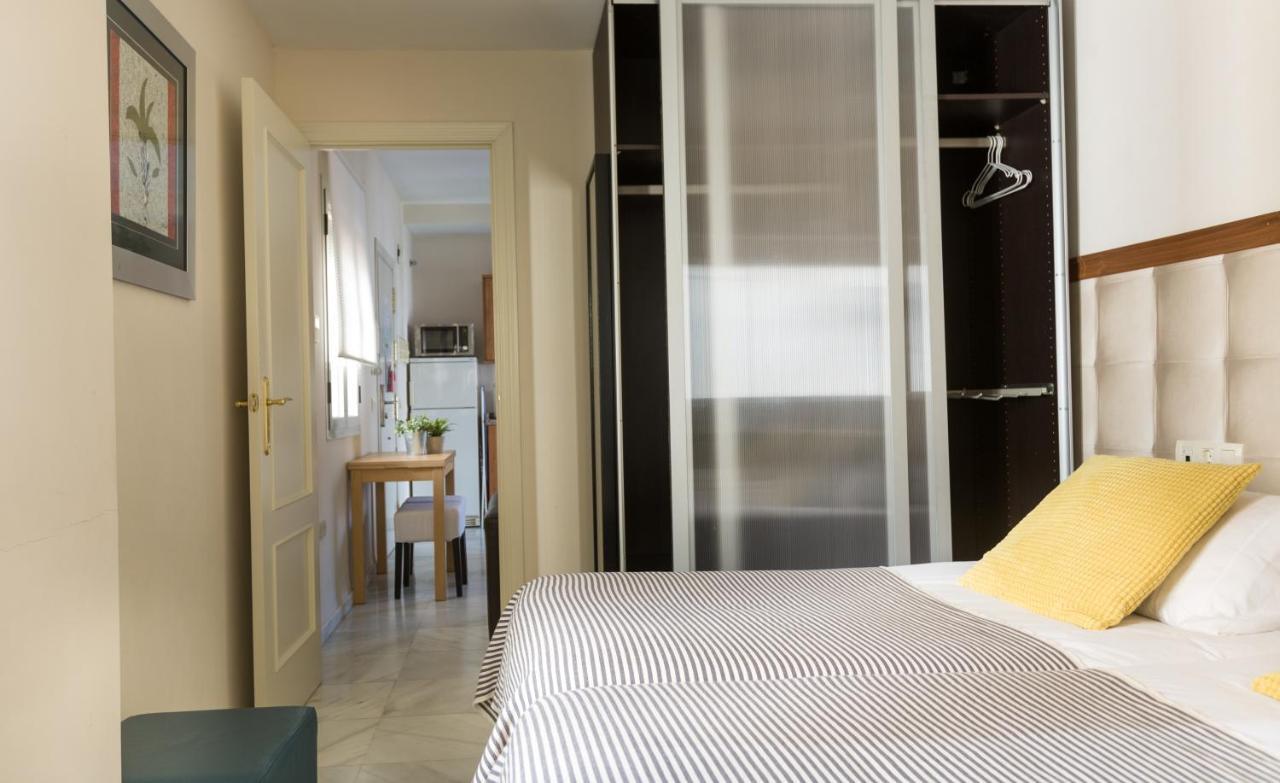 Apartamentos Altamira Sevilha Exterior foto