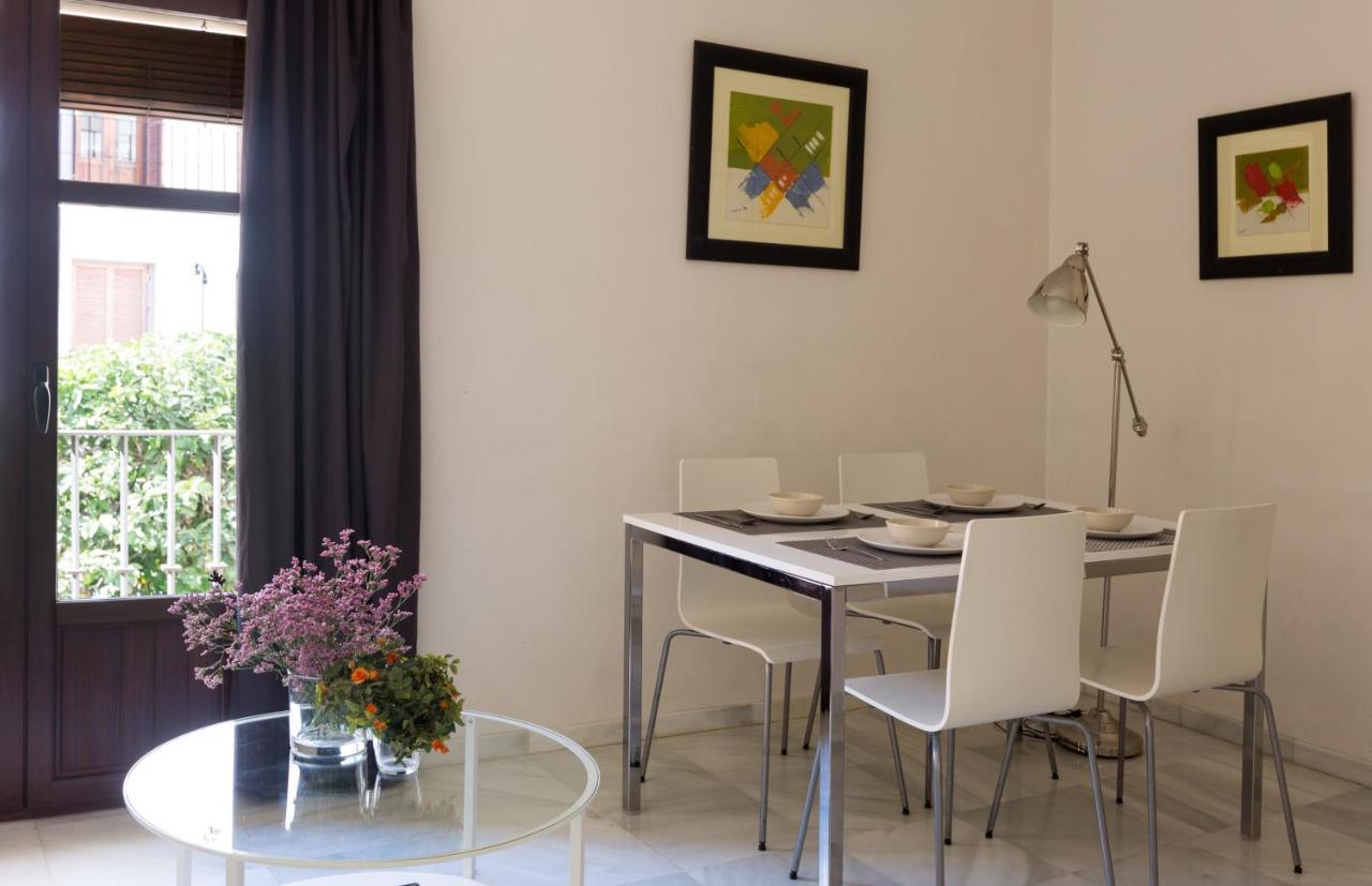 Apartamentos Altamira Sevilha Exterior foto